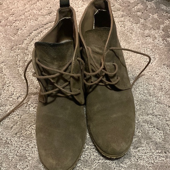 Franco Sarto tie booties - Picture 1 of 3